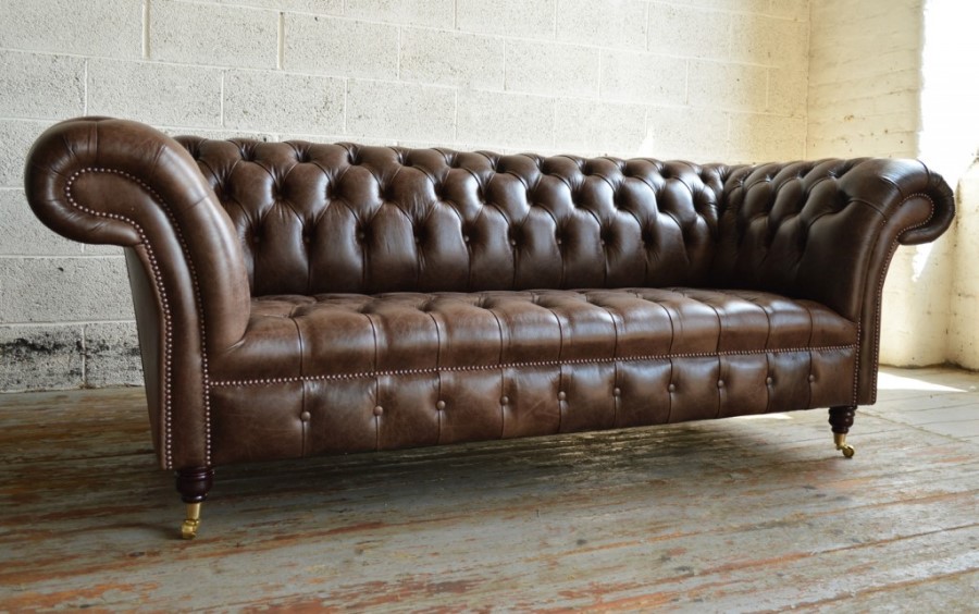Chesterfield Sofas-A Must Need for Your Living Rooms