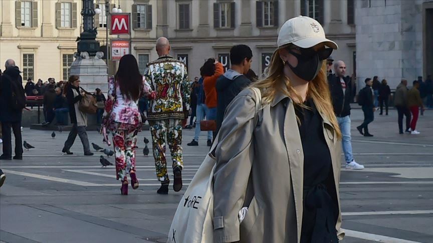 Mouth Masks are Now Mandatory in Busy Areas in Paris