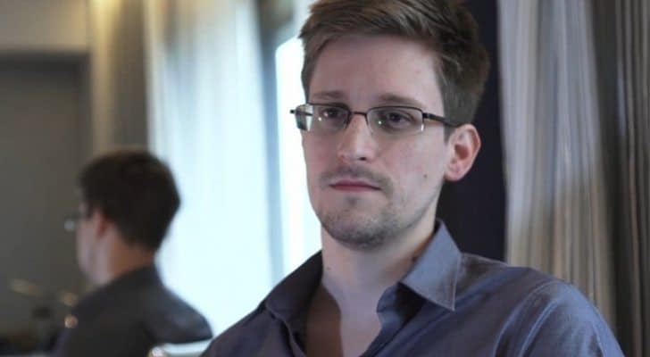 Whistleblower Edward Snowden Applies for Russian Citizenship