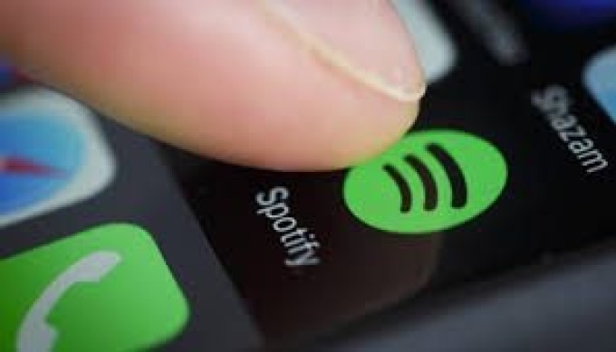 Spotify Launches Clubhouse Clone Greenroom