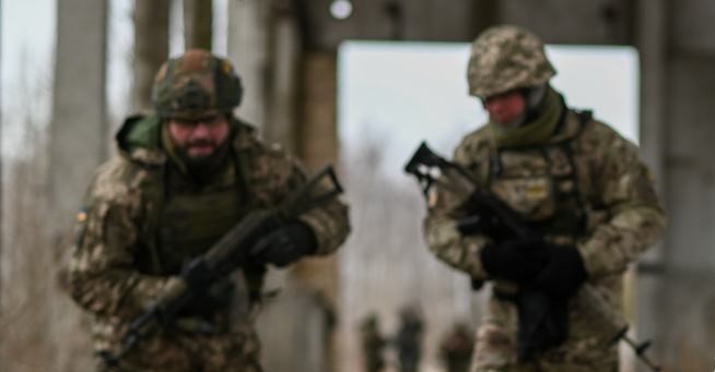 UK: Russia Reinforces Front Lines in Ukraine with Mercenaries
