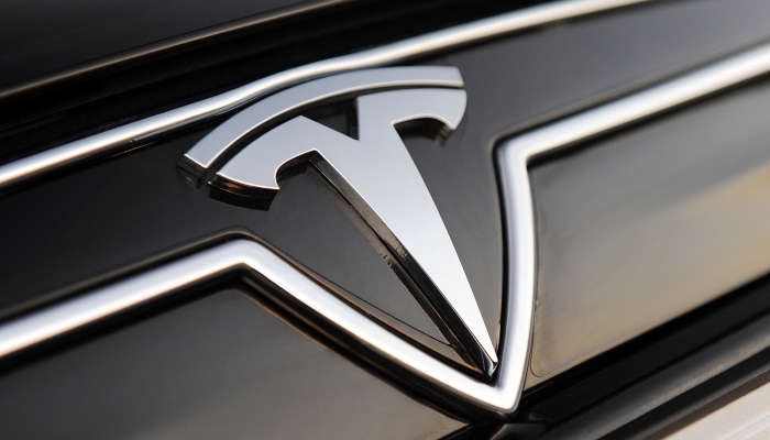 US Starts Investigation into Loose Steering Wheels on Tesla Cars